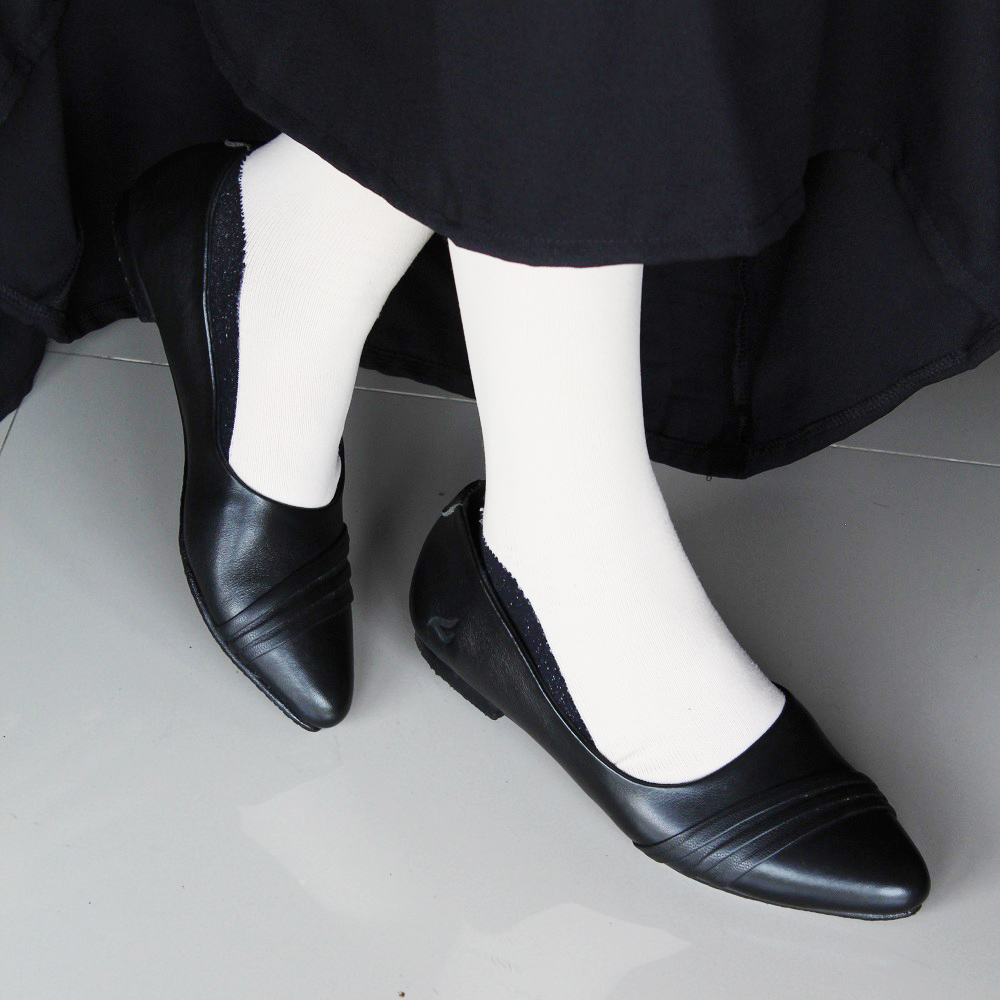 Crefow Eshi Flat Pump Women Black