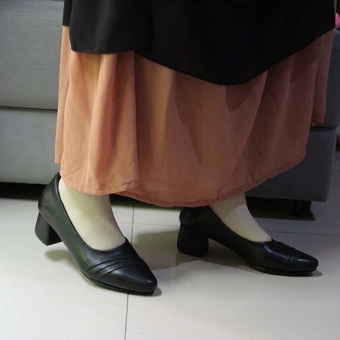 Crefow Eshi H5 Heel Pump Women Black 3