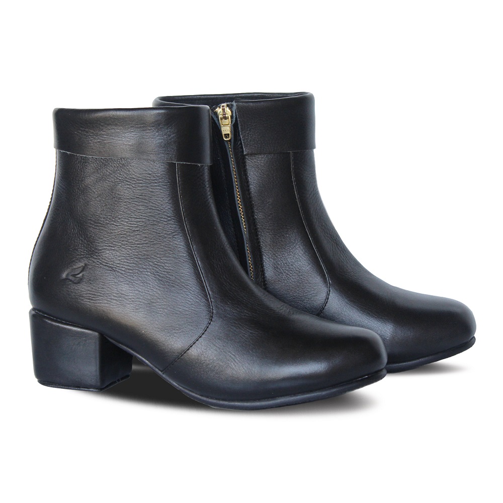 Carla Black Women Leather Boots