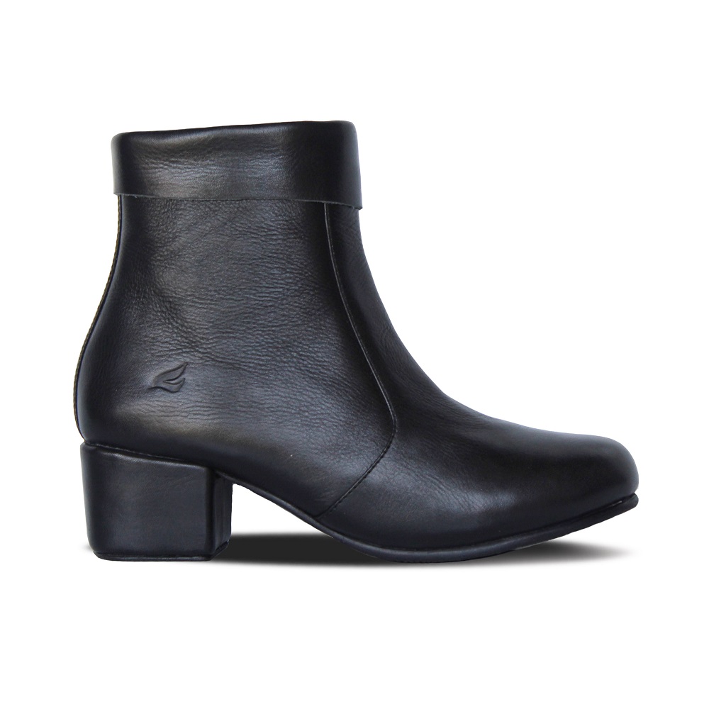 Carla Black Women Leather Boots