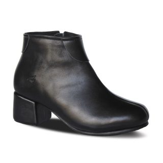 Faira Black