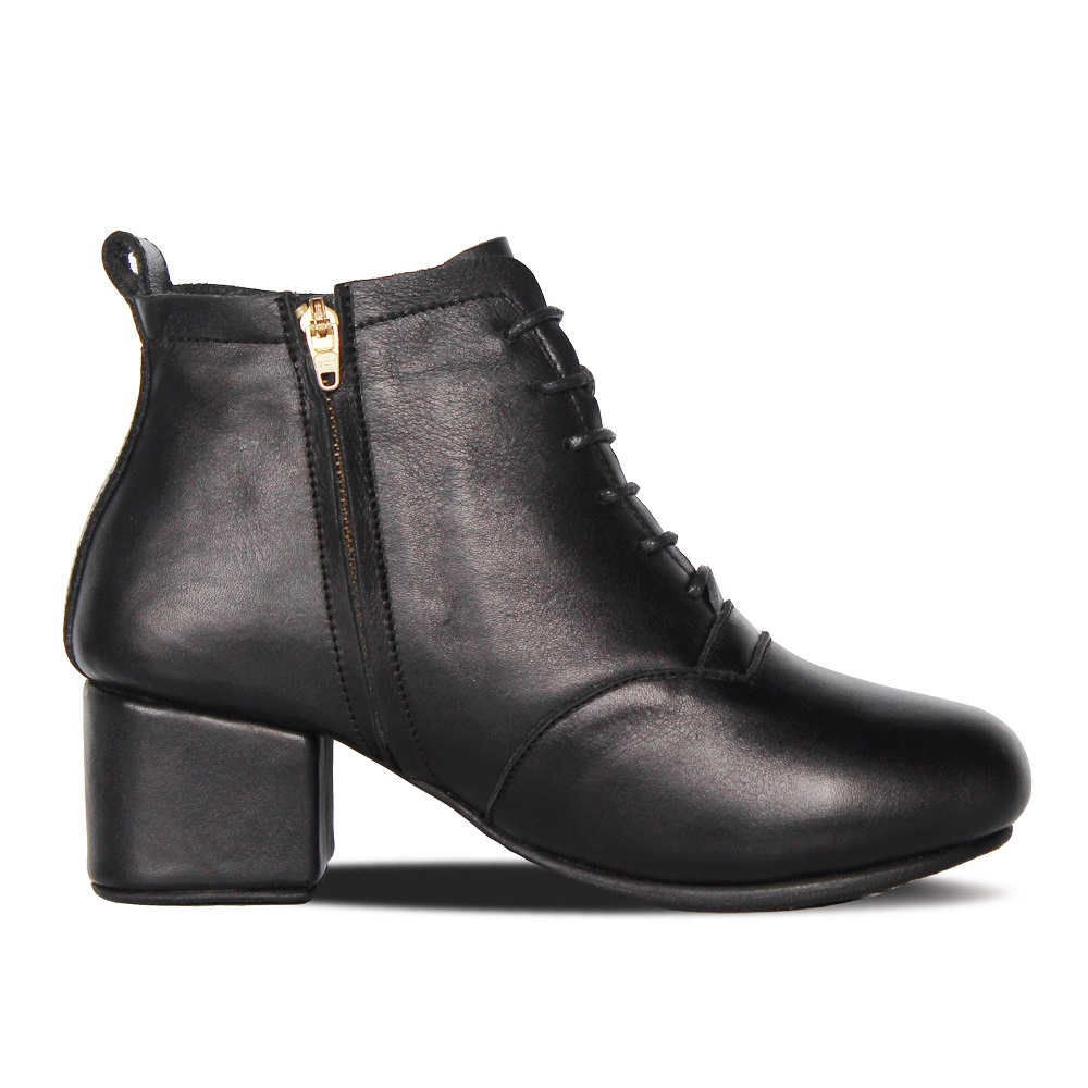Calta Black Women Leather Boots