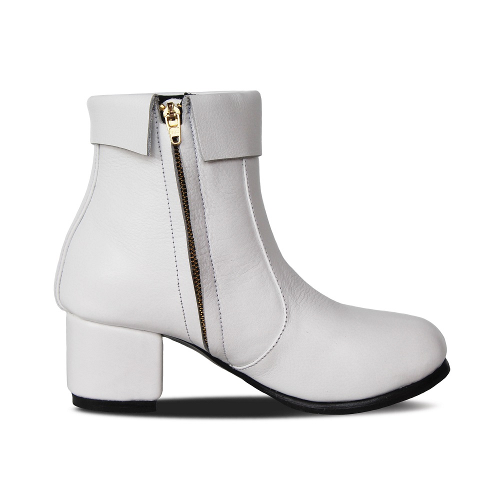 Carla White Women Leath er Boots