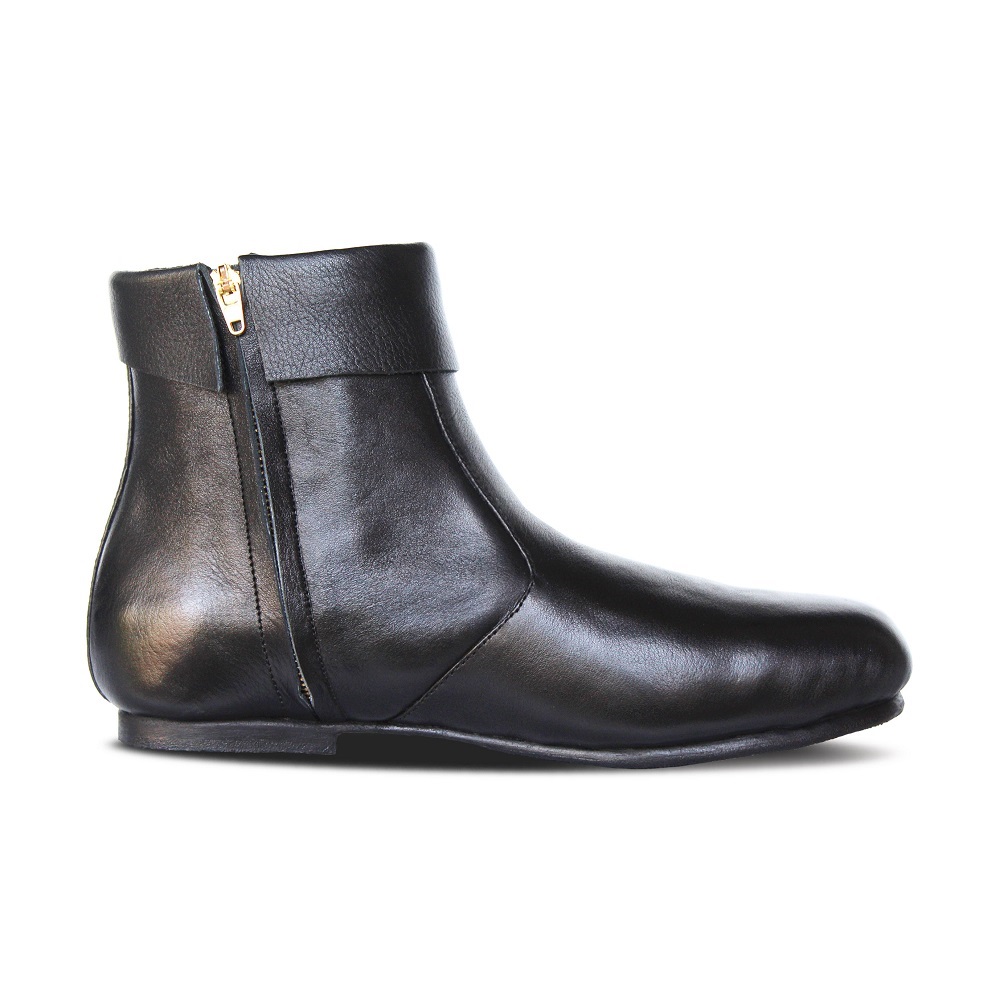 Carla Flat Black Women Leather Boots