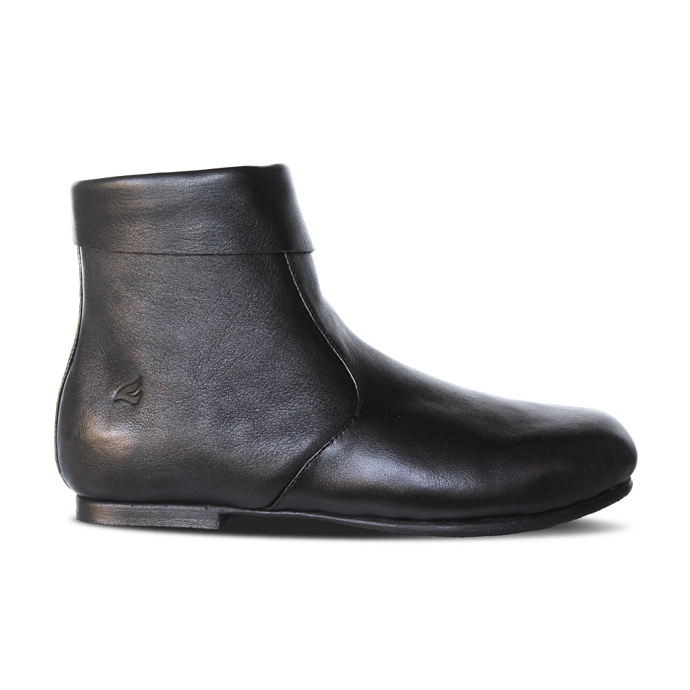 Carla Flat Black Women Leather Boots