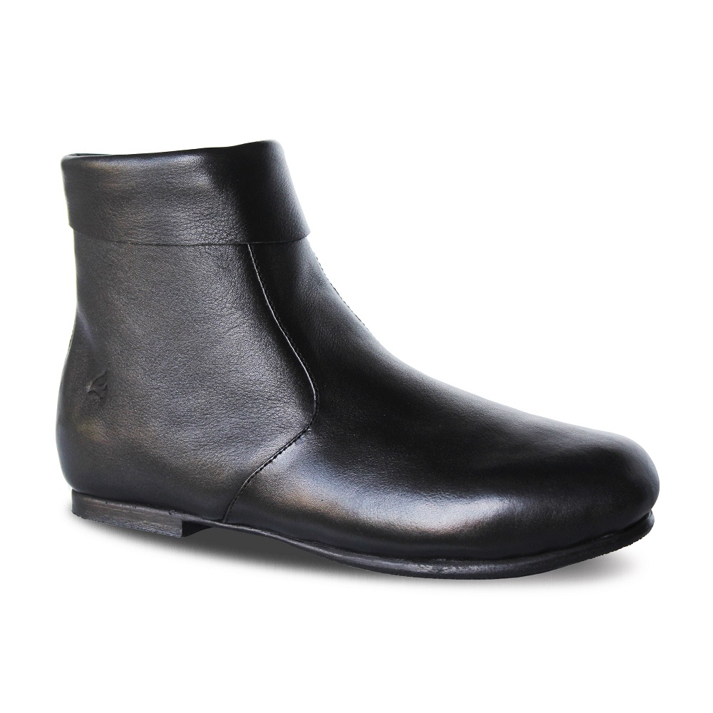 Carla Flat Black Women Leather Boots