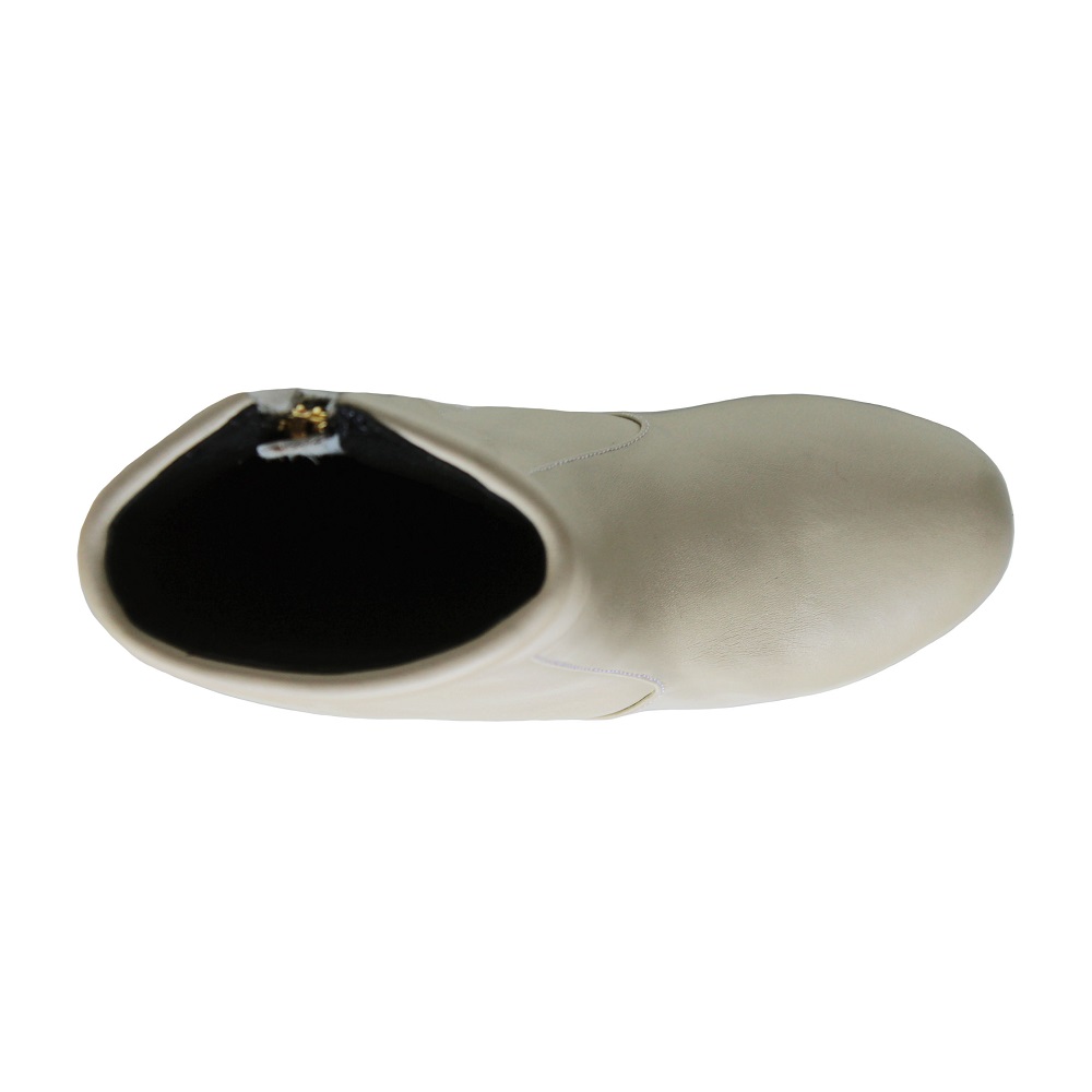 Carla Broken White Women Leather Boots