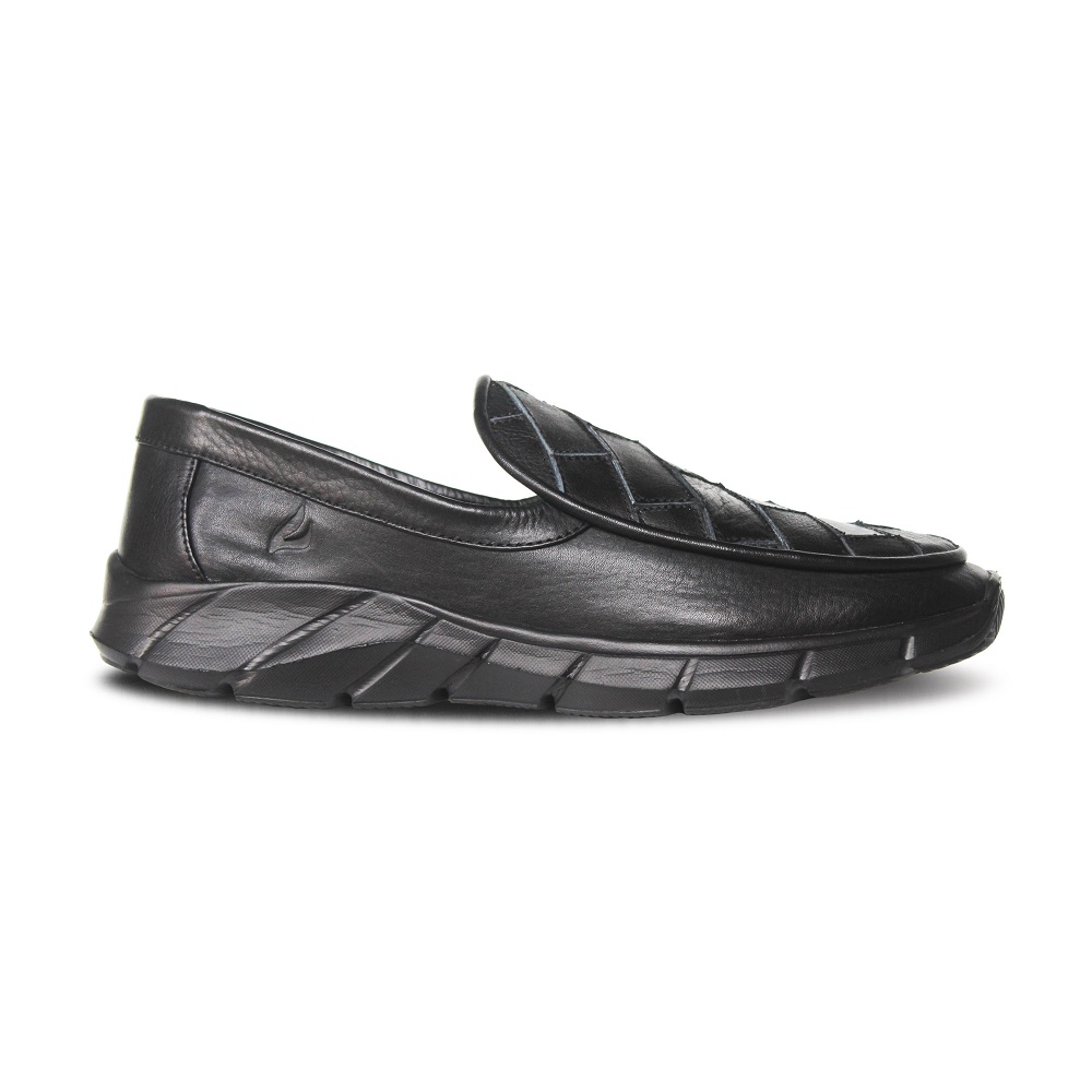 Arvano Black Leather Slip On